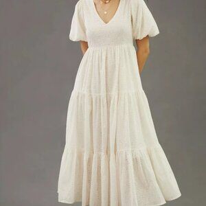 Nurture by Westbound White Maxi Dress Size Small V-Neck Short Sleeve